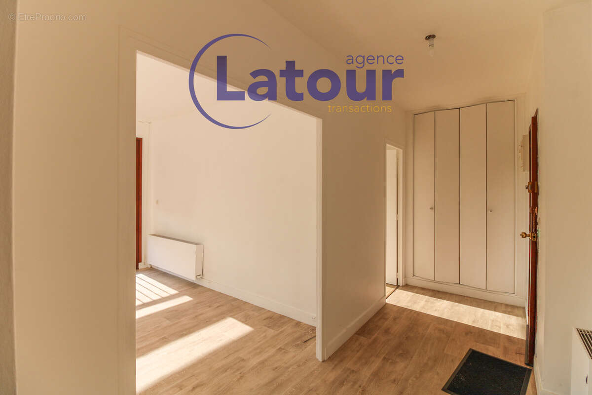 Appartement à VERNOUILLET