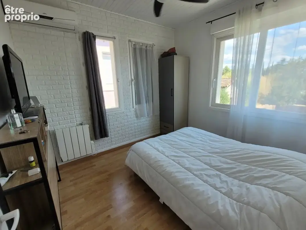 Belle propriété de 286 m² avec gîte et piscine - 10 pièces - 286 m² - photo 12