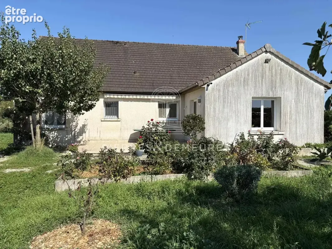 Domaine avec manoir et ses annexes sur 176ha de prairie et bois - photo 25