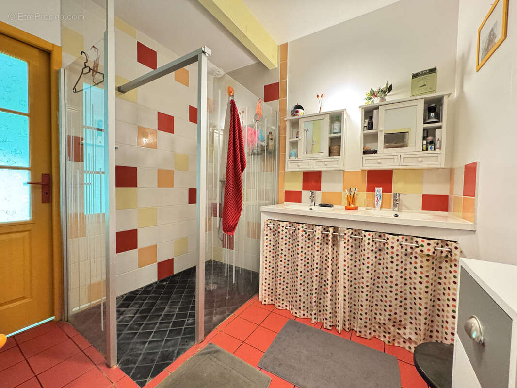 Maison à BARBEZIEUX-SAINT-HILAIRE