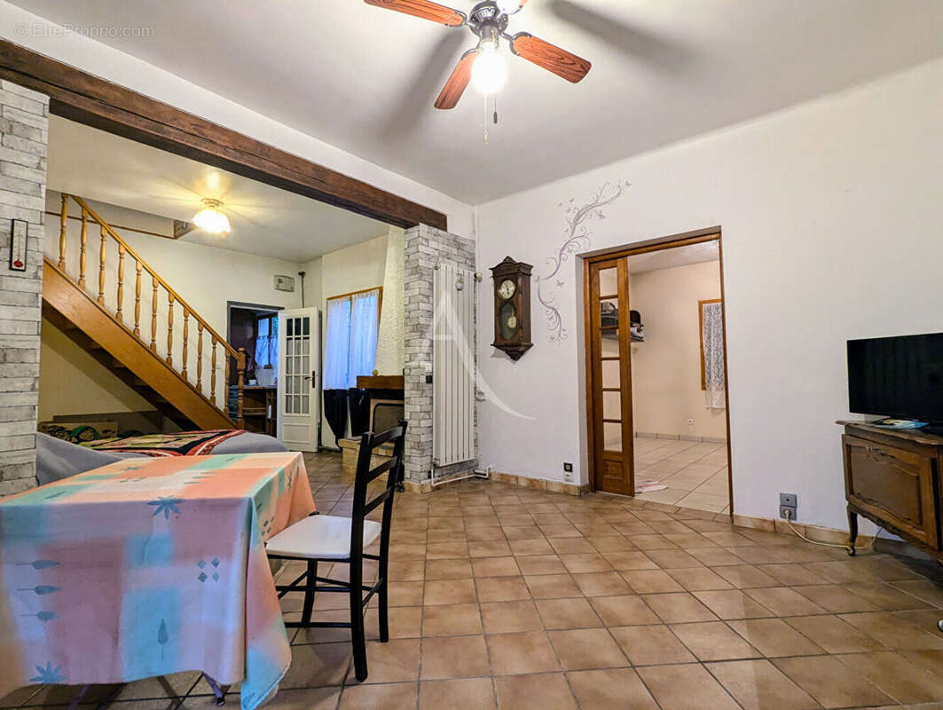 Maison à VAIRES-SUR-MARNE