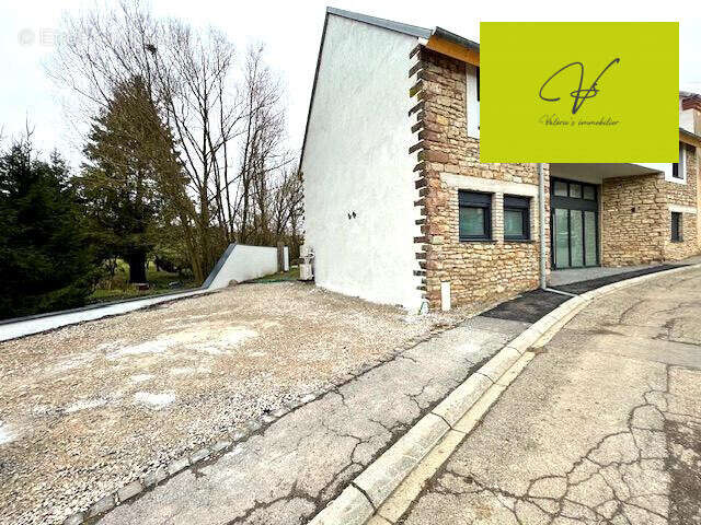 Maison à WOELFLING-LES-SARREGUEMINES