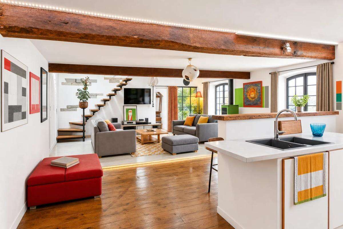 Maison de 270 m² avec double logement à Fursac - photo 3