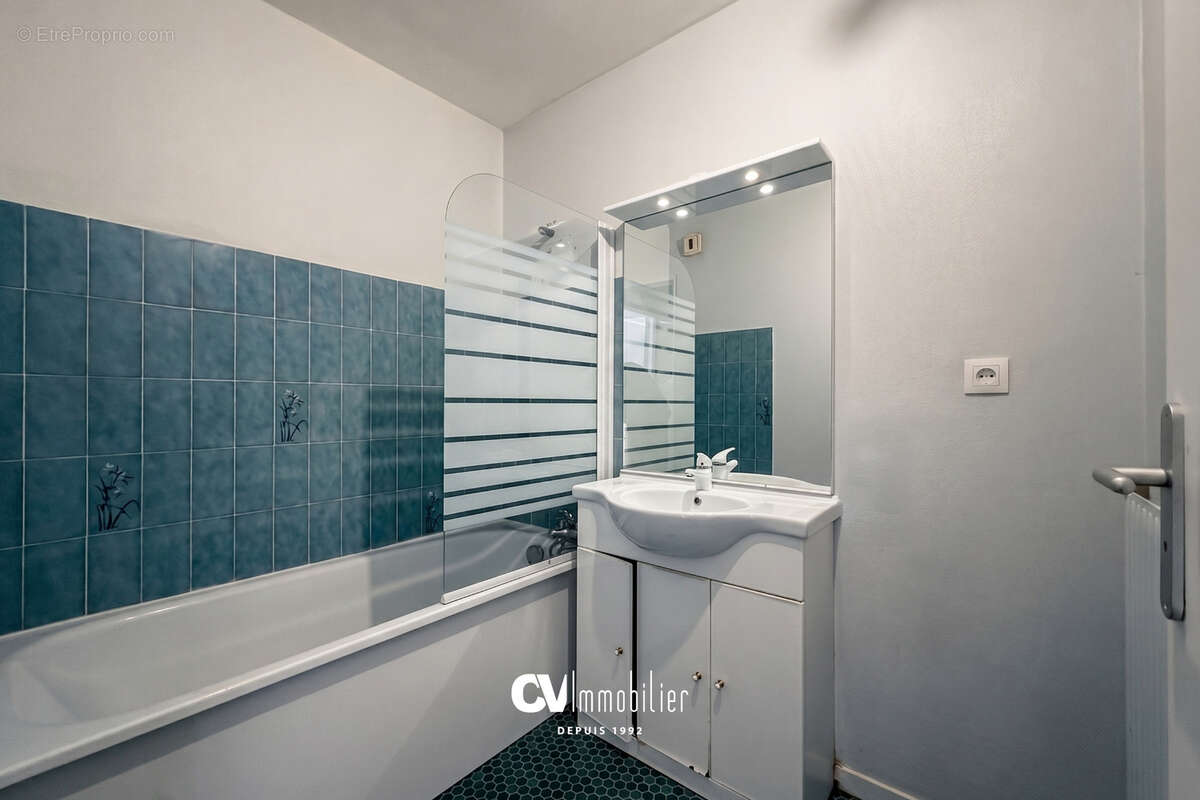 Appartement f3 centre ville évreux dans coproprieté securisée - photo 7