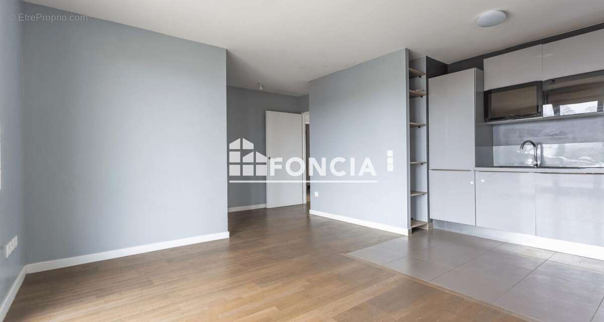 Appartement 3 pièces recent vendu loue dans une  résidence de standing - photo 5