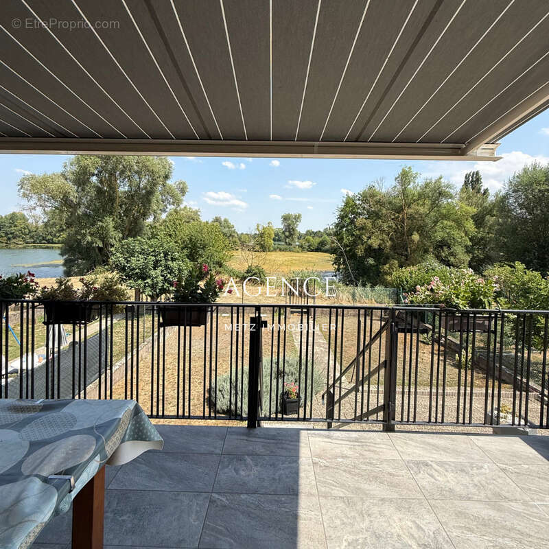 À VENDRE - MAIZIÈRES-LÈS-METZ (57280) Maison F5 de 90 m2 avec vue sur étangs - Terrain de 4 ares 39 - photo 7