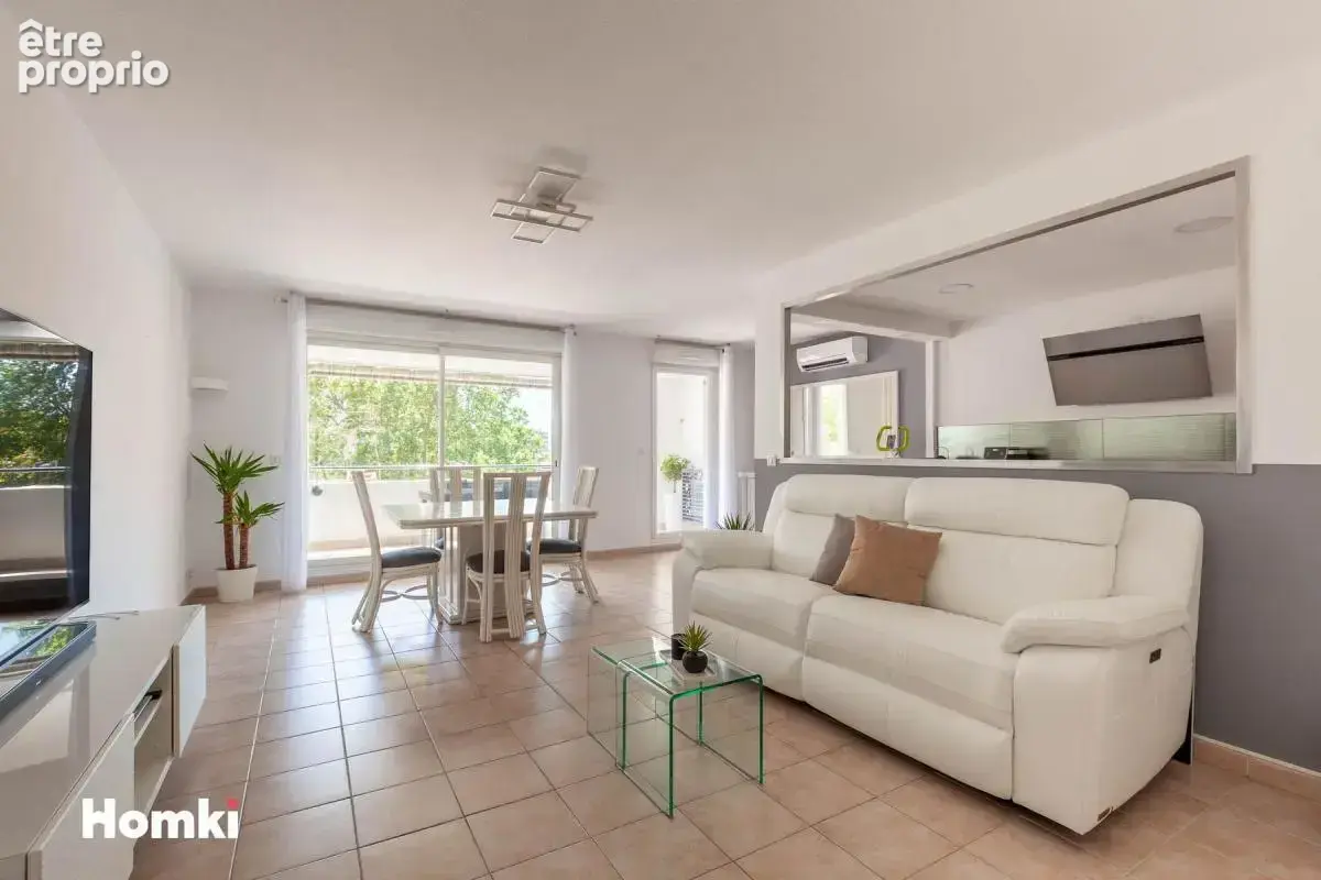 Appartement à MARSEILLE-5E