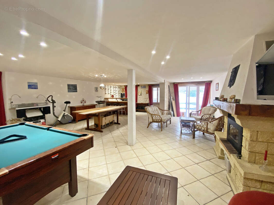 Maison à MENIL-LA-HORGNE