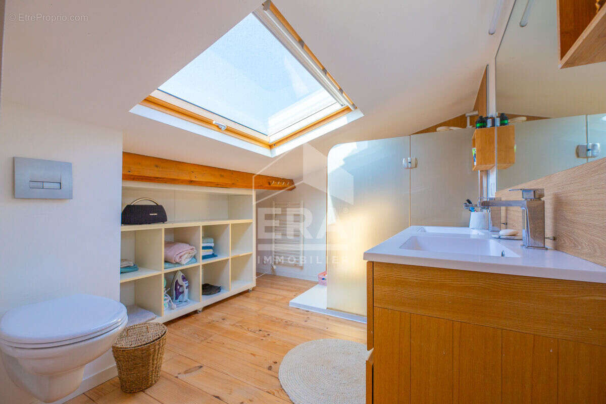 Appartement à MANDELIEU-LA-NAPOULE