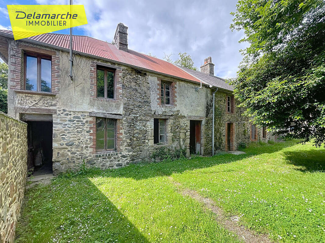 Maison à SAINT-SAUVEUR-LENDELIN