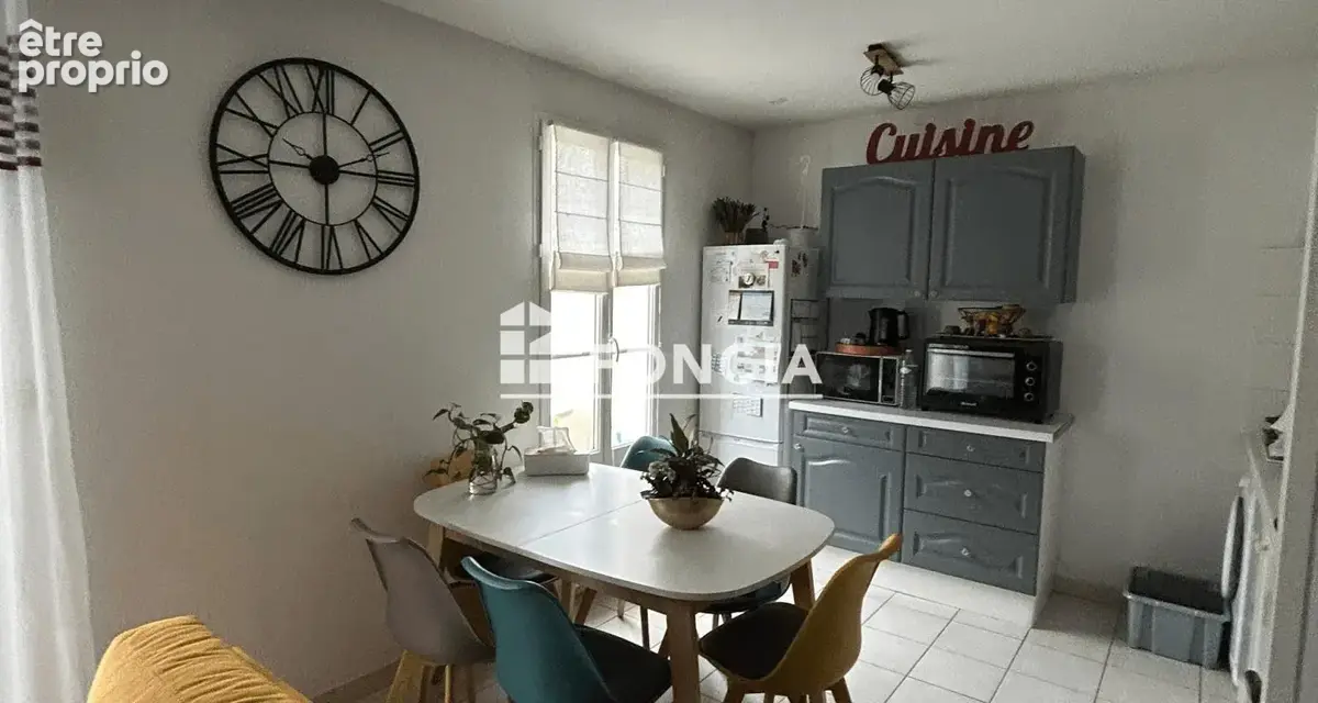 Appartement 3 pièces 66 m² à vendre à Saintes (17100) - photo 3