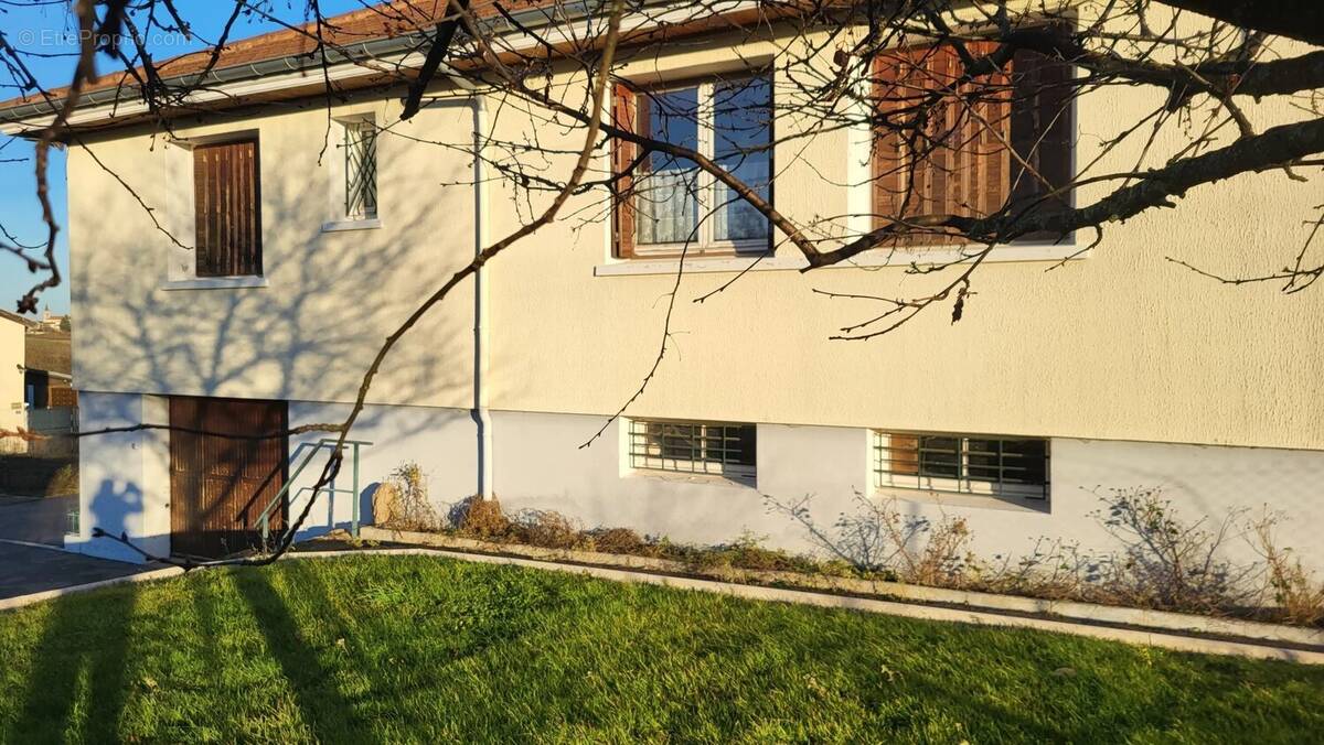 Maison à BELLEVILLE