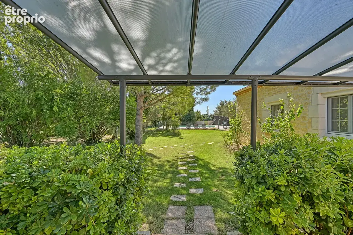 PROPRIETE Nimes 300 m2 Terrain 7.050 m2 avec piscine, pool-house, hangar et dépendances - photo 17