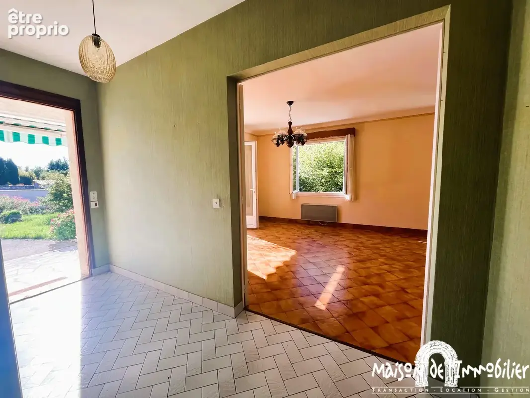 A Vente Ensemble immobilier - Maison et 2 appartements loués - MESCHERS AU SUD DE ROYAN - photo 5