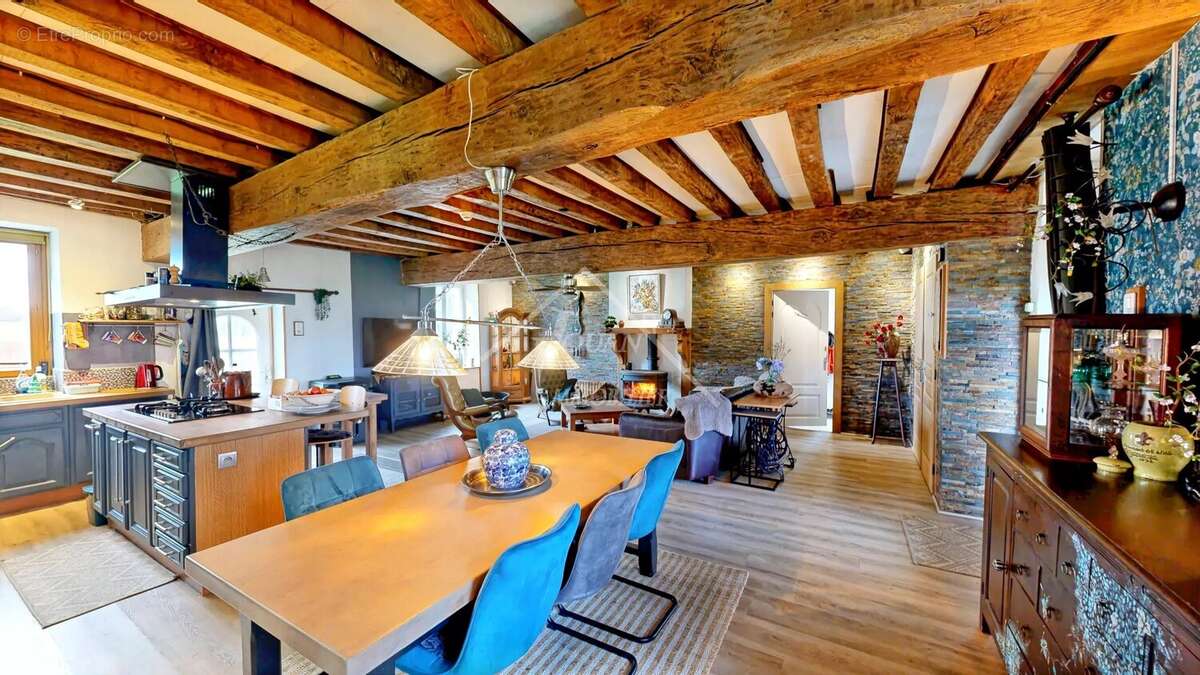 Maison à BOURBON-L'ARCHAMBAULT