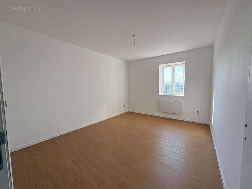 Maison à SAINT-DIDIER-SUR-CHALARONNE