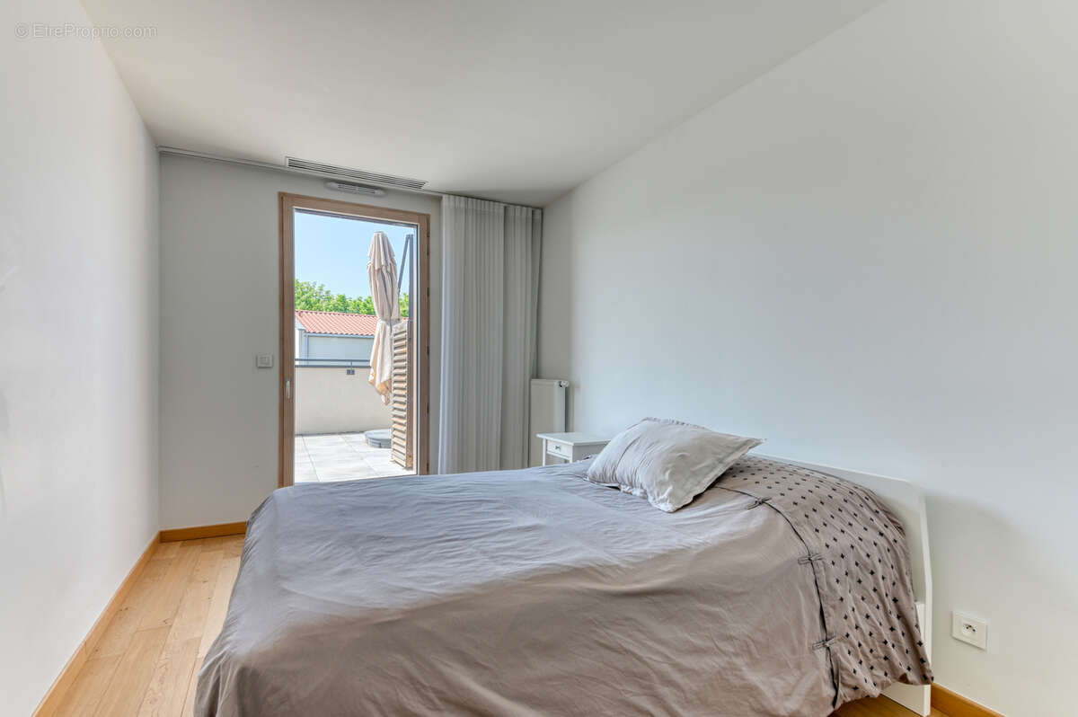 Appartement à SAINT-CYR-AU-MONT-D'OR