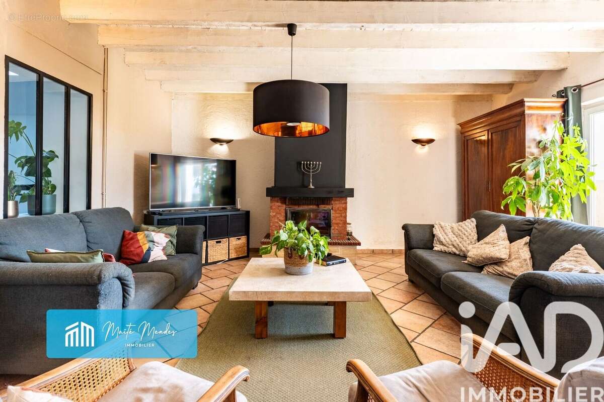 Maison 141 m² à Saint-Cyprien  - photo 8