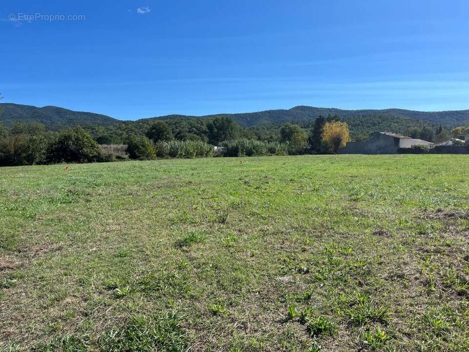 Terrain à PIGNANS