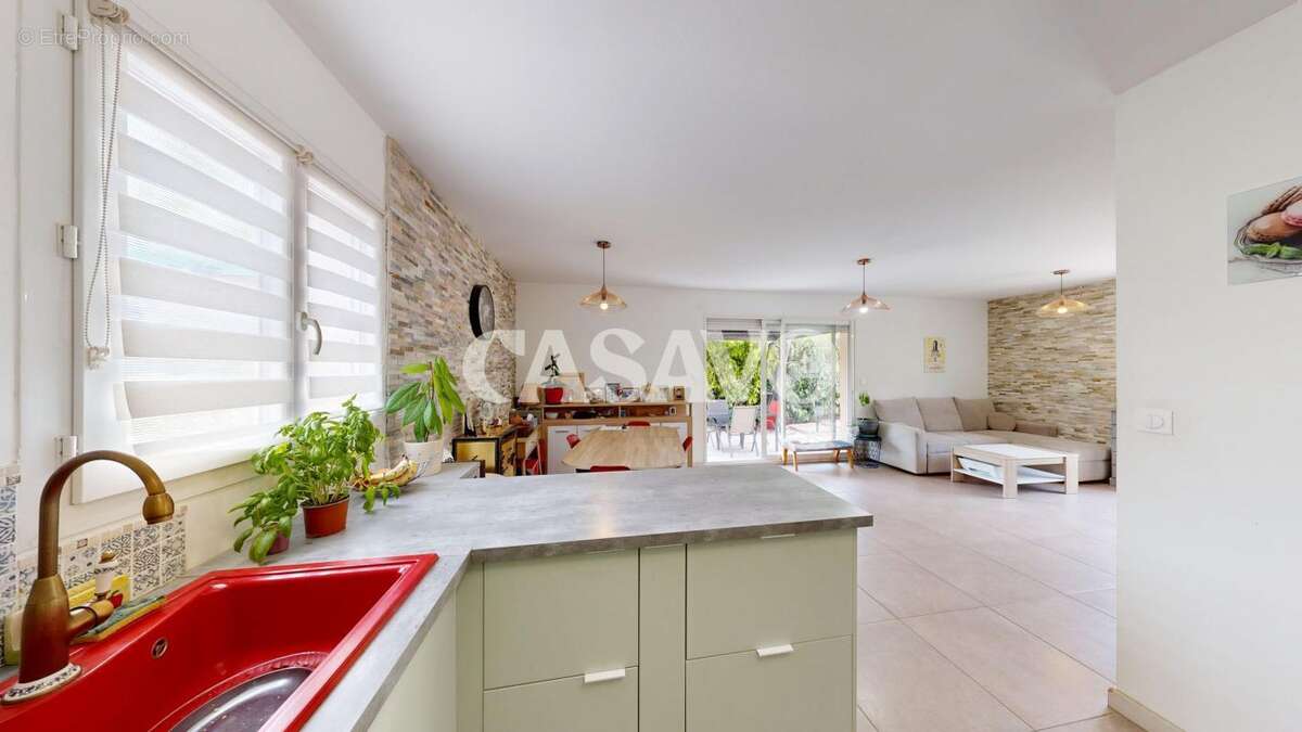 Maison à LA DESTROUSSE