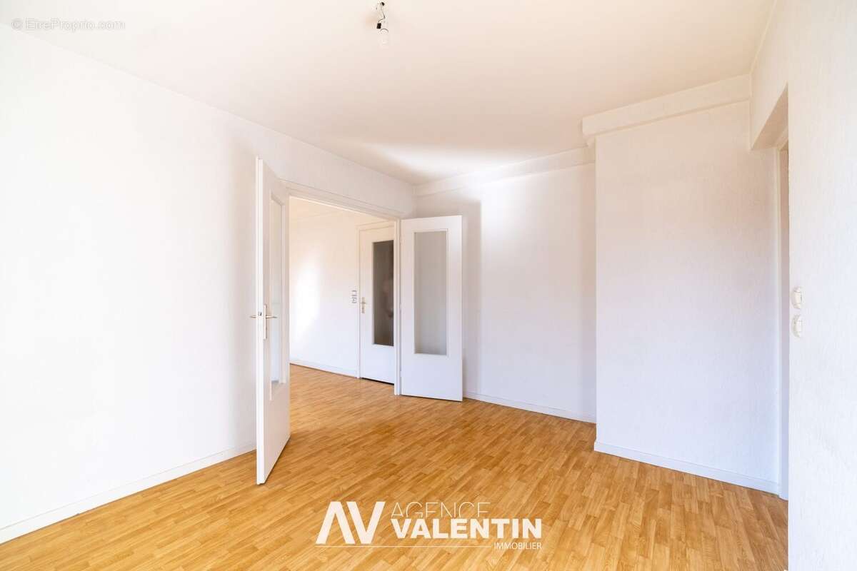 Appartement 61 m² à Metz  - photo 5
