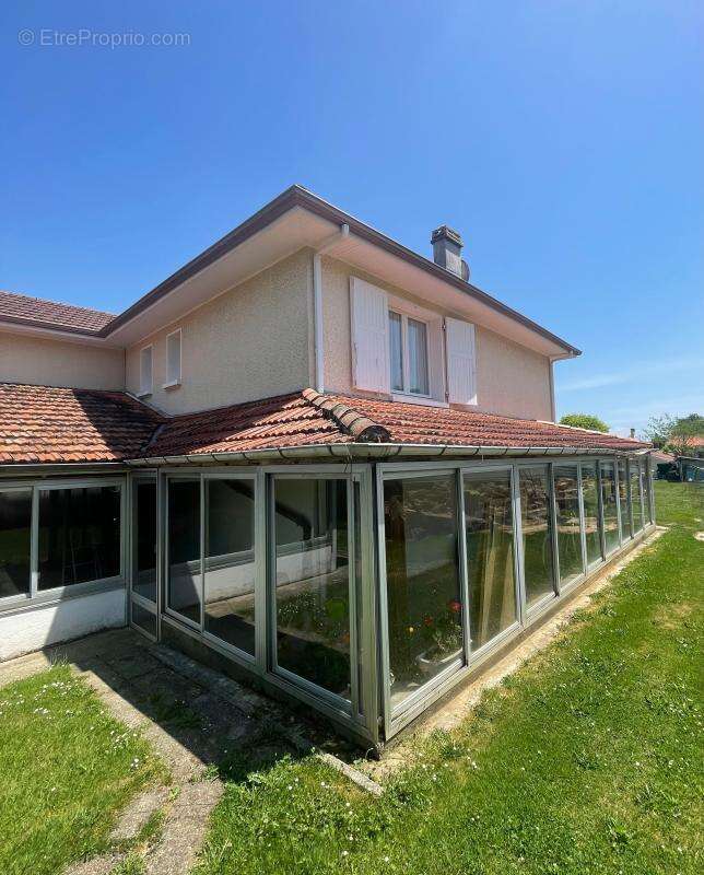 Maison à LAA-MONDRANS