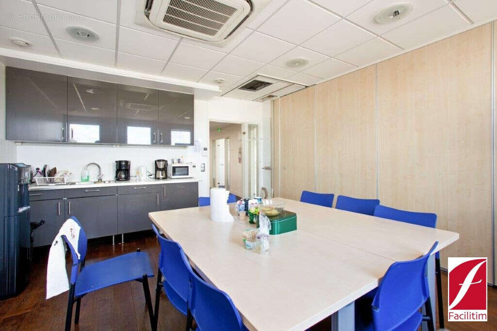 Commerce à MONTIGNY-LE-BRETONNEUX