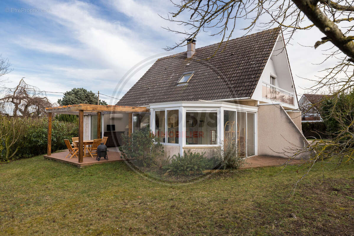 Maison à CHAPET