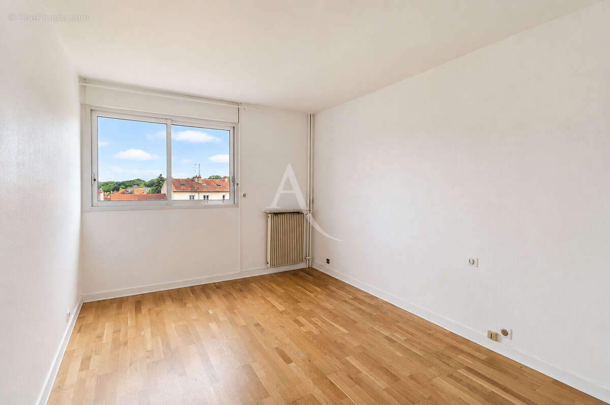 Appartement 3 pièces de 67.67 m² - Saint-Germain-en-Laye - photo 4