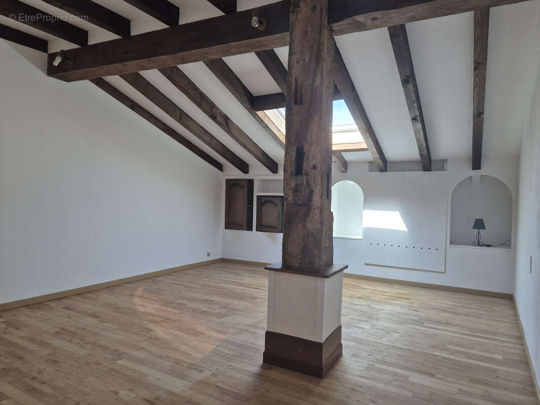 Maison à BOURDEILLES