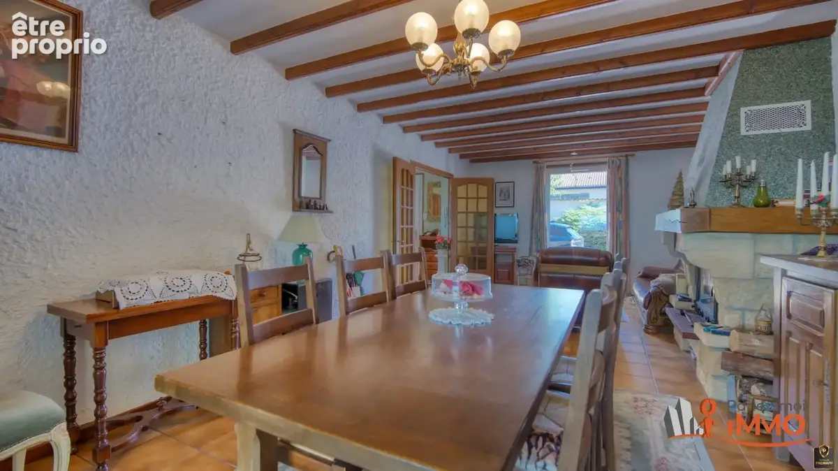 Maison 5 pièces 115 m² à vendre à Saint-Medard-En-Forez (42330) - photo 6