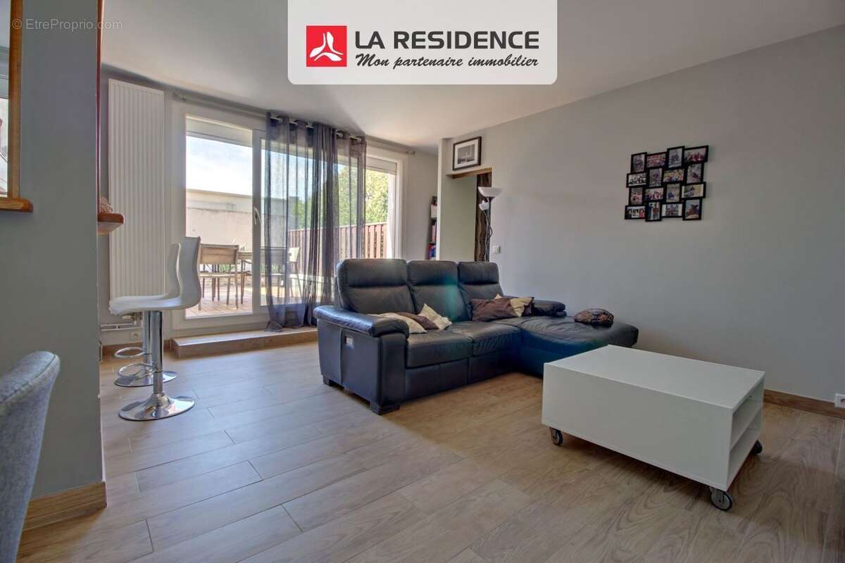 Appartement 90 m² à Cergy  - photo 2
