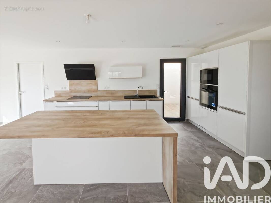 Photo 1 - Maison à SAUVIAN