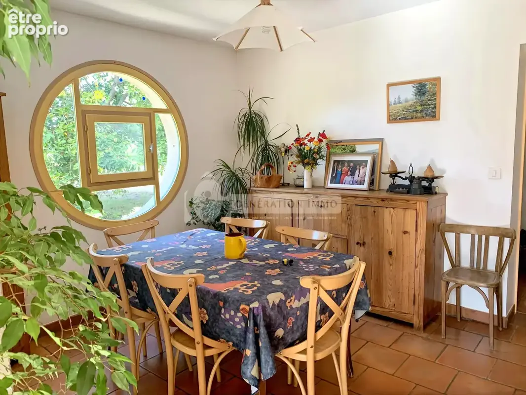 Villa à vendre à la campagne sur un terrain de 3 000 m² - photo 3