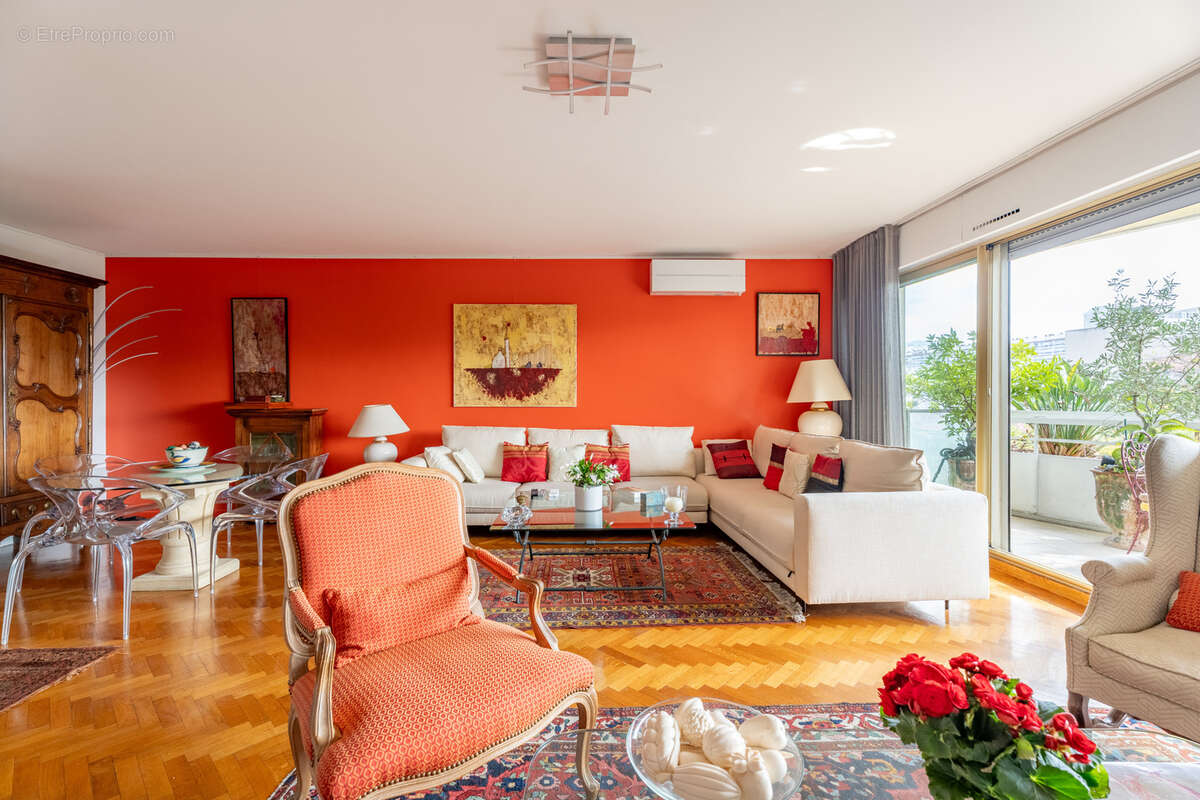 Appartement à MARSEILLE-8E