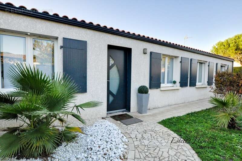 Maison à LA JARRIE