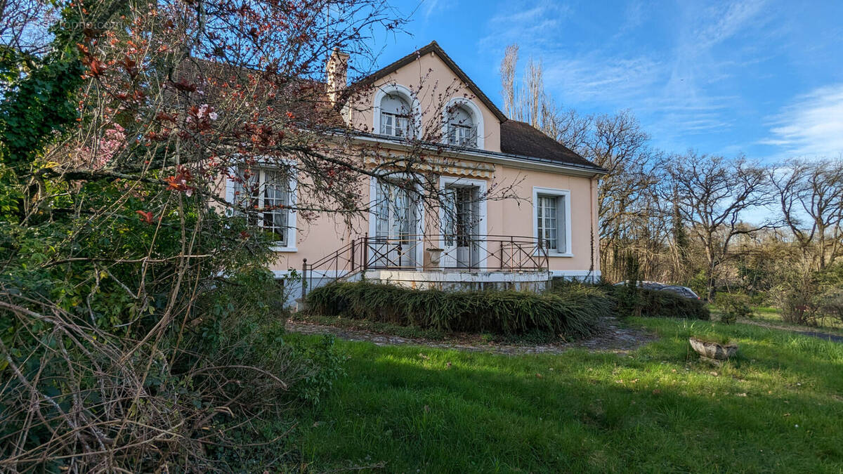 Maison à CANGEY