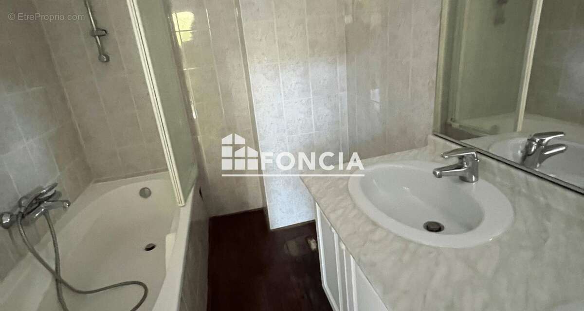 Appartement à MANDELIEU-LA-NAPOULE