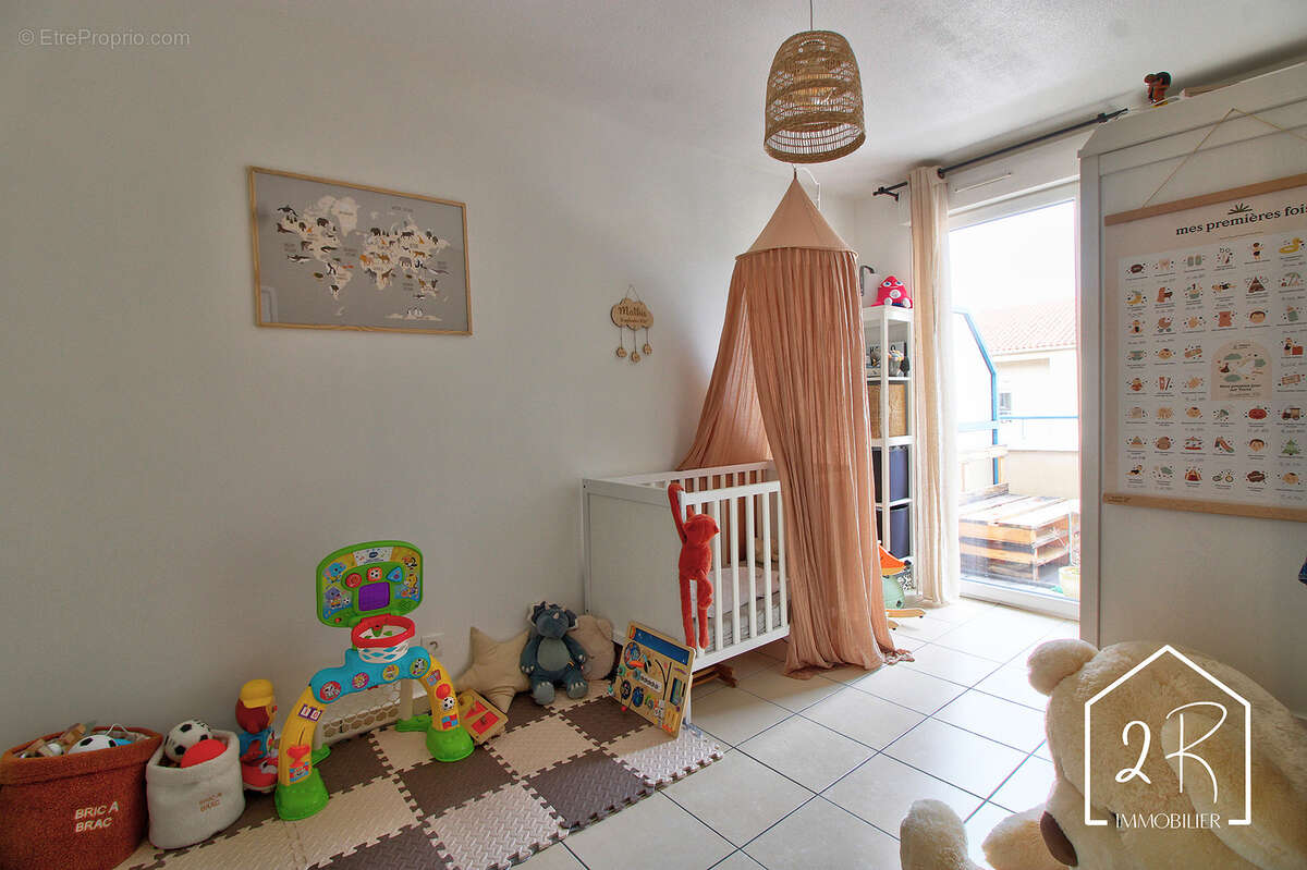 Appartement à SIMANDRES