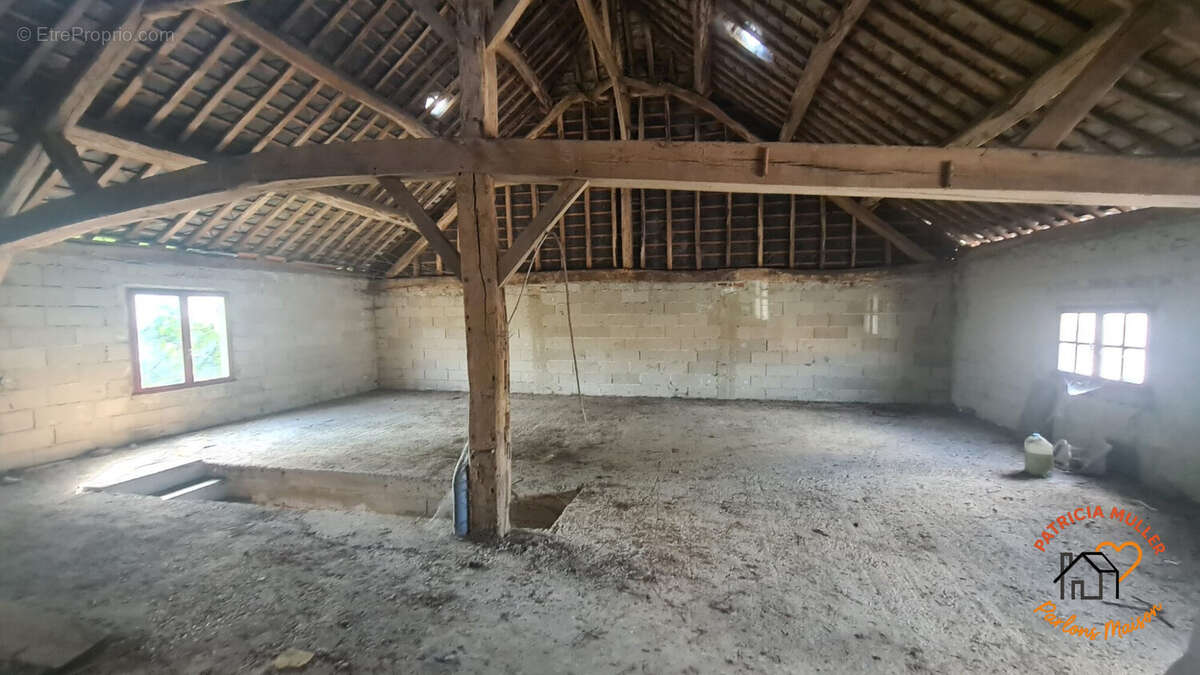 Maison à ETEIGNIERES