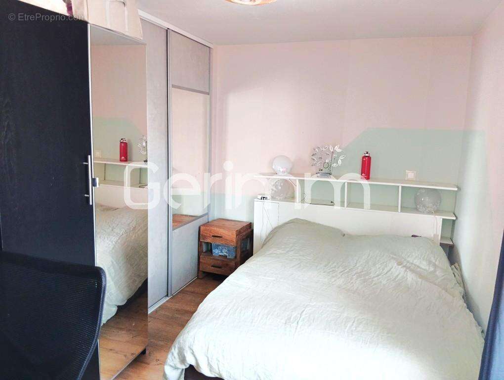 Vente - Maison - 3 pièces + cuisine - 70,66 m² - 219 000 € - LE - photo 7