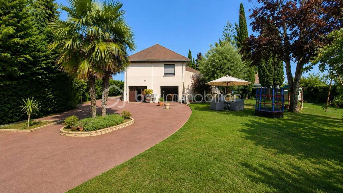 À vendre – Villa rénovée à Saint-Ouen - photo 2