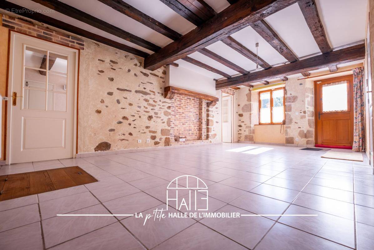 Maison à VERNEUIL-SUR-VIENNE