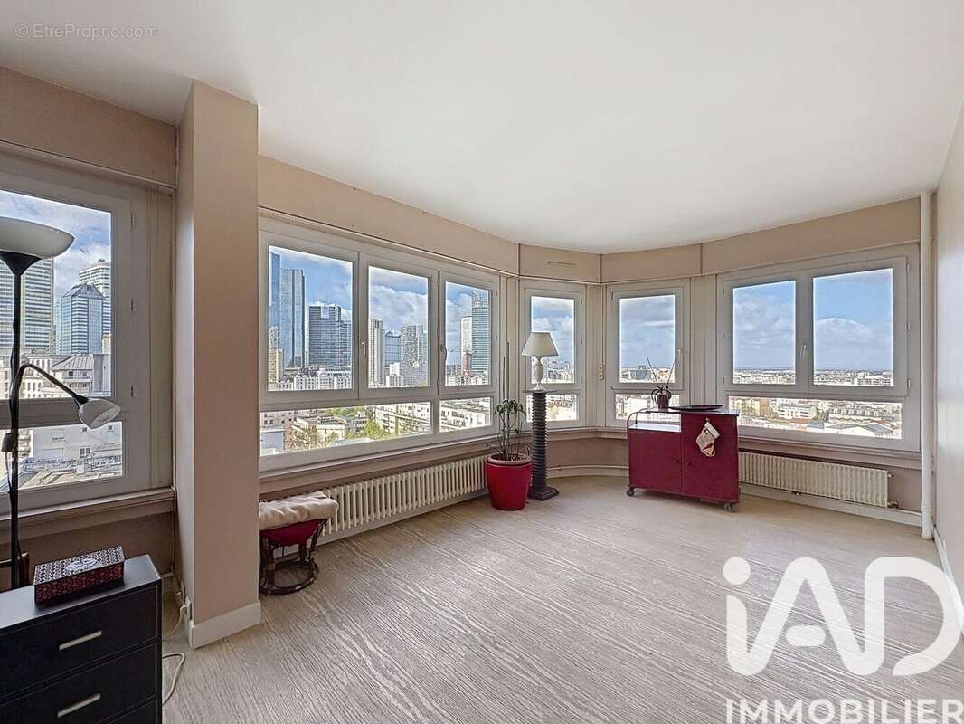 Photo 3 - Appartement à COURBEVOIE