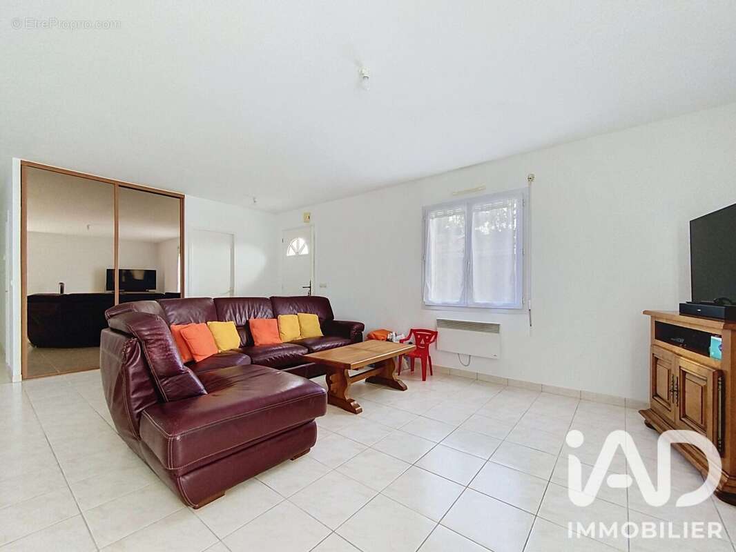 Maison 115 m² à Origne  - photo 7