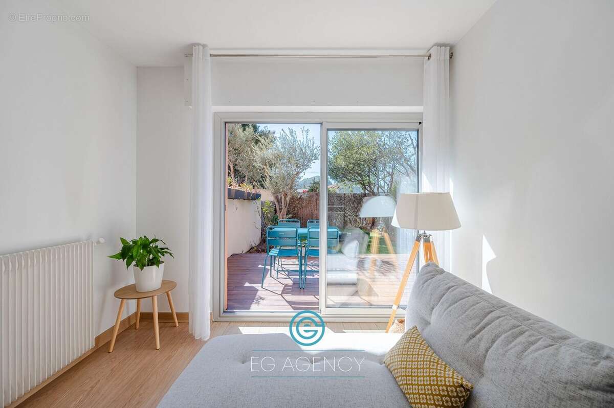 Appartement à MARSEILLE-9E