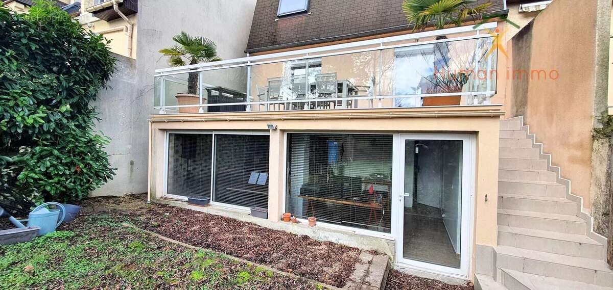 Maison à FRESNES