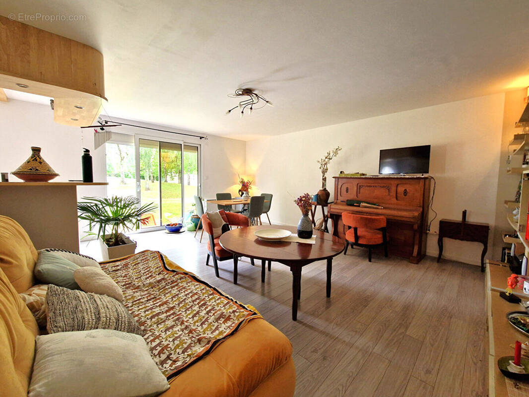 Appartement à SAINT-SEBASTIEN-SUR-LOIRE