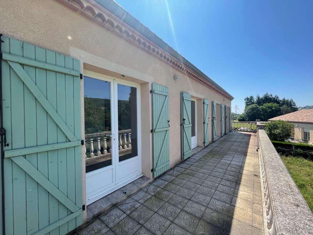 Maison à SAUVETERRE