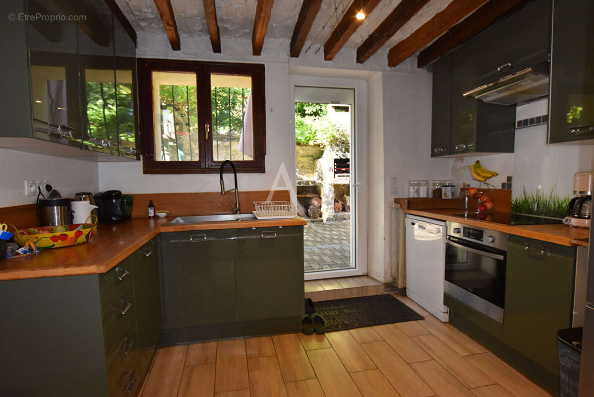 Maison à VARENNES-JARCY